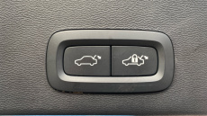 Volvo Xc40 1.5 T5 Recharge PHEV Ultimate Dark 5dr Auto Estate